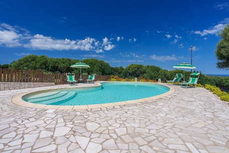 Pool. Apartment 'Stella Marina Piscina E Vista Mare' with Sea View, Wi-Fi and Air Conditioning