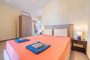 1 bedroom, free WiFi, bed sheets - Studio Apartment 'With Sea View 1' with Sea View, Wi-Fi and Air Conditioning (Corfu)