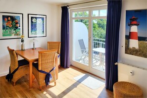 Dining - Modern vacation apartment in Bansin with balcony - only 150 m to the beach (Bansin)