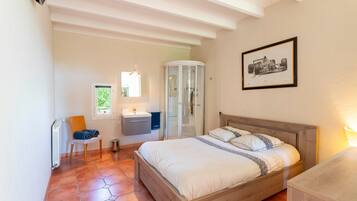 4 sovrum, gratis wi-fi och sängkläder