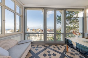 TV, stereo - Vacation apartment Villa Schlossbauer 13 - Stylish panoramic view of Heringsdorf (Heringsdorf (Seebad))