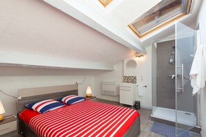 3 habitaciones, tabla de planchar con plancha y wifi gratis 