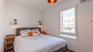 1 Schlafzimmer, BĂŒgeleisen/BĂŒgelbrett, kostenloses WLAN, BettwĂ€sche