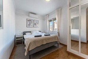 2 bedrooms, iron/ironing board, free WiFi, bed sheets - Apartment 'Penthouse In Old Town' with Sea View, Wi-Fi and Air Conditioning (Fuengirola)