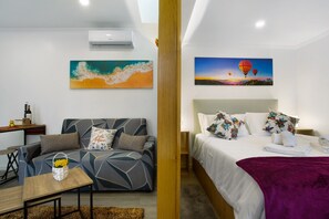 1 bedroom, iron/ironing board, free WiFi, bed sheets