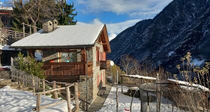 Apartment 'Pedesina Open Space' with Mountain View, Private Garden and Wi-Fi