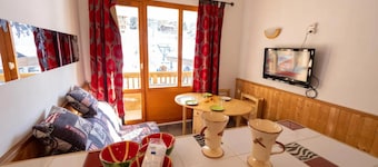 Apartment 'Le Thabor' with Mountain View and Balcony