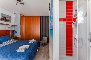 1 bedroom, iron/ironing board, free WiFi, bed sheets