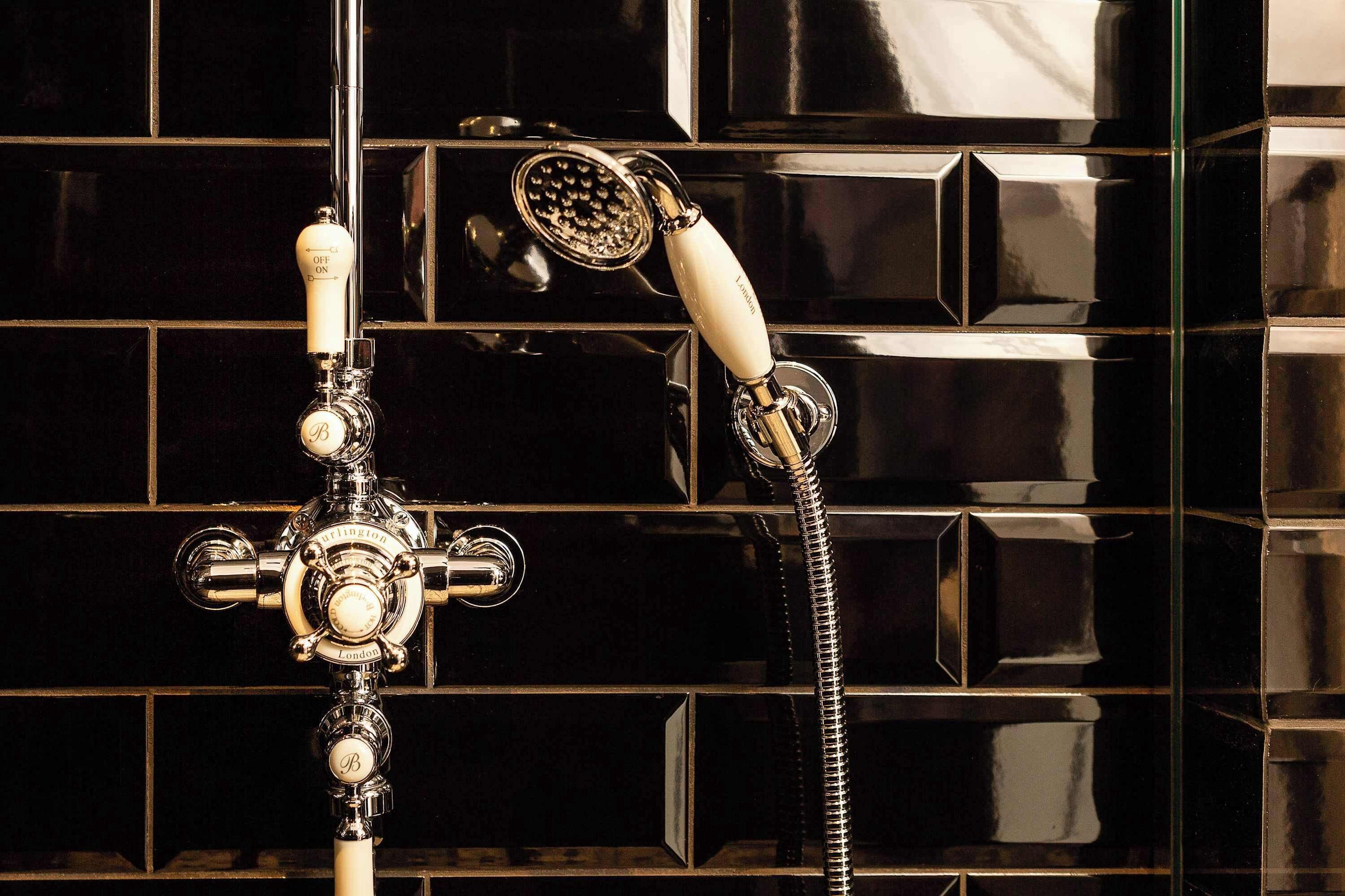 Hand-held showerhead