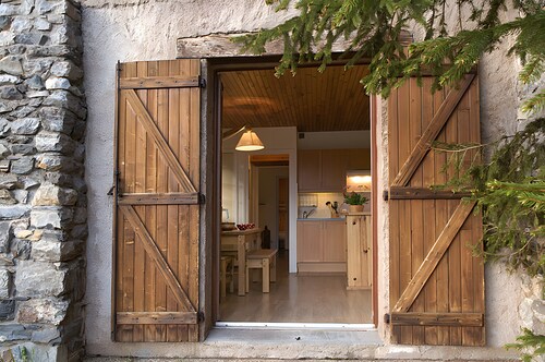 Apartment 'Gawal 2' with Mountain View, Private Terrace and Wi-Fi