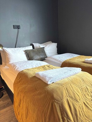 WiFi, bed sheets - Urban RVK Economy Double Studio (Reykjavík)