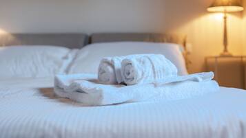 2 chambres, Wi-Fi gratuit, draps fournis