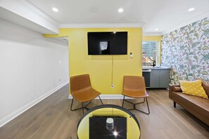 TV, stereo, offices