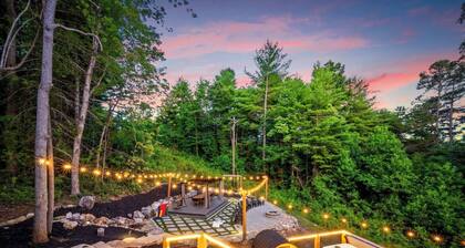 Starlit Lux Retreat AVL by 5 Seasons Homestays