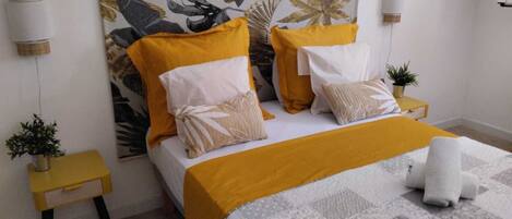 1 chambre, bureau, fer et planche à repasser, Wi-Fi