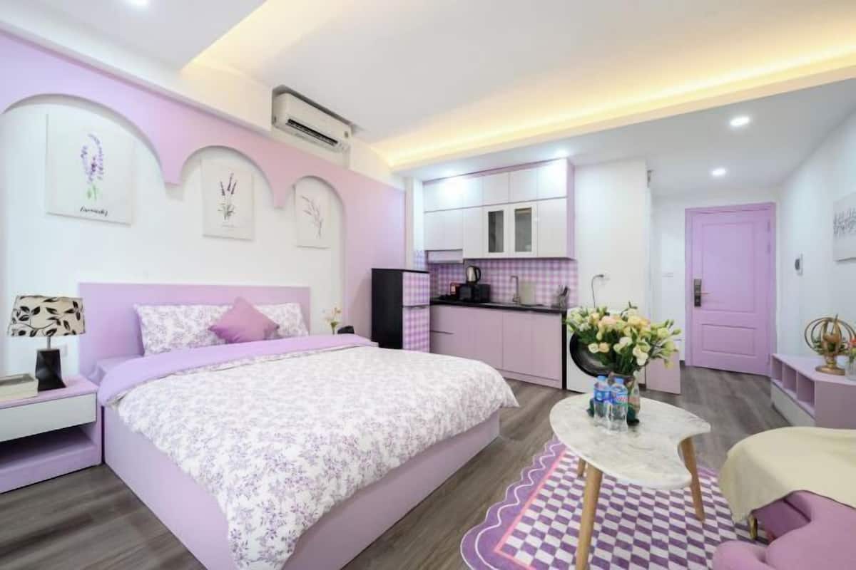 2 bedrooms, desk, laptop workspace, free WiFi