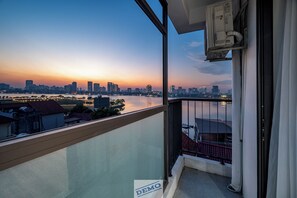 Apartamento Deluxe, 2 habitaciones, vistas al lago | Vistas al lago