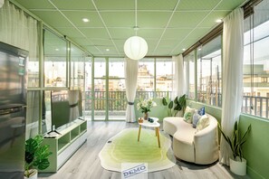 Apartamento Deluxe, 1 habitación, vistas al lago | Zona de estar