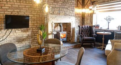 Estuary Point - relax from first floor balcony