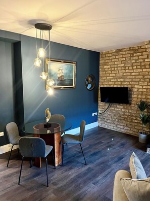 Interior - Estuary Point - relax from first floor balcony (Amble)