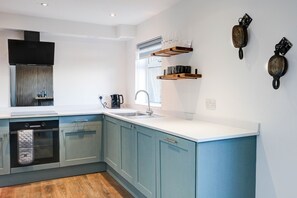 Private kitchen - Estuary Point - relax from first floor balcony (Amble)