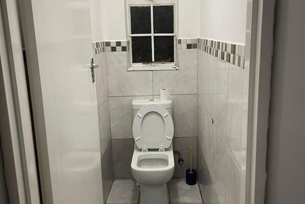 Towels, toilet paper