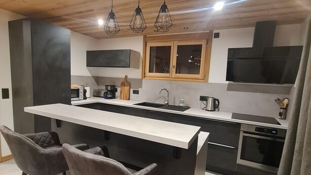 Unclassified image, 1 of 9, button - Renovated apartment for 8, pets allowed, parking, near skiing - Grand-Bornand (Le Grand-Bornand)