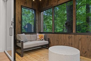 テレビ、書斎 / ワークスペース