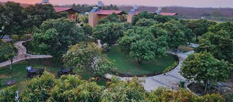 Vanbhoomi Resort 