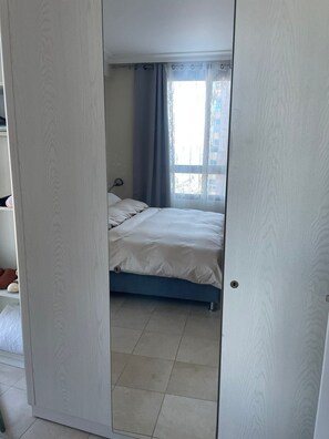 Apartment, 2 Bedrooms, Accessible, Smoking