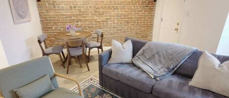 テレビ、書斎 / ワークスペース