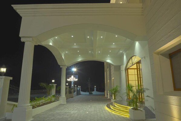 Facciata della struttura