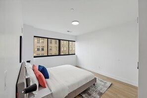 Työpöytä, silitysrauta/-lauta, vauvan matkasänky, ilmainen Wi-Fi