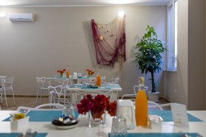 Free daily cooked-to-order breakfast - B&B Allison Tropea (Tropea)