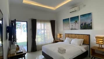 Basic Double Room, Garden View | Desk, free WiFi