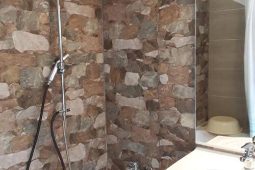 Appartement (Two Bedroom Apartment) | Salle de bain