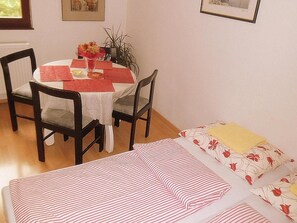 Huoneisto (Two Bedroom Apartment) | 7 makuuhuonetta, vauvansängyt, ilmainen Wi-Fi