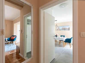Apartment (Two Bedroom Apartment) | Lobby