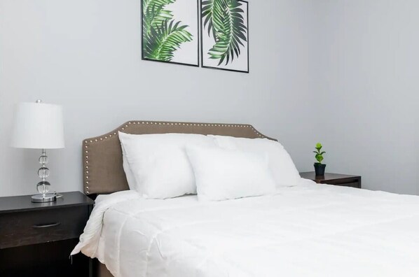 3 bedrooms, iron/ironing board, WiFi, bed sheets