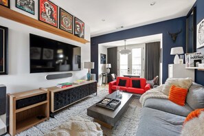 TV, offices - Royal Hedge (Atlanta)