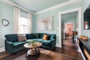 Televisión, oficina