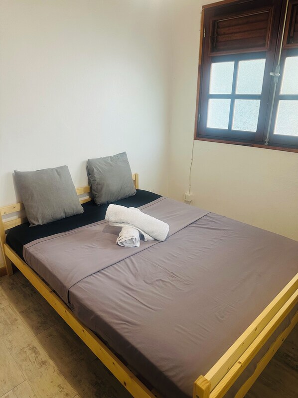 1 bedroom, iron/ironing board, WiFi, bed sheets - Comfortable air-conditioned mahogany T2 Lamentin near Galleria shopping center (Le Lamentin)