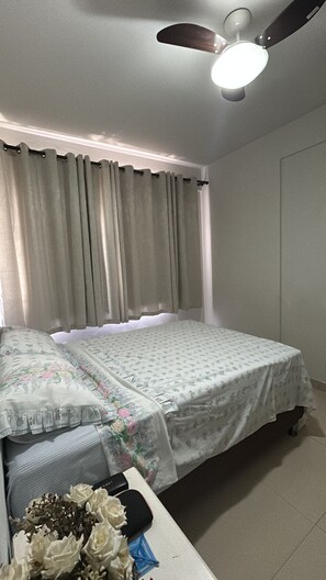 3 bedrooms, iron/ironing board, WiFi, bed sheets