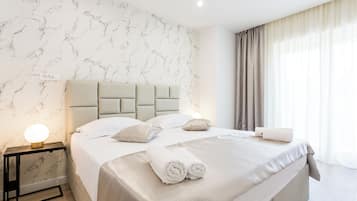 Deluxe Double Room | In-room safe, blackout drapes, soundproofing, iron/ironing board