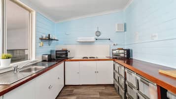 Microwave, oven, coffee/tea maker, toaster