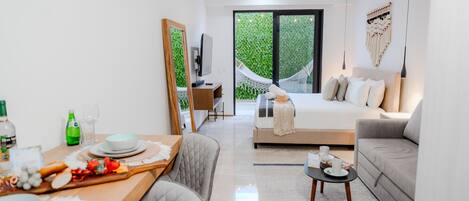 1 camera, Wi-Fi gratuito, lenzuola