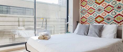 Iron/ironing board, WiFi, bed sheets