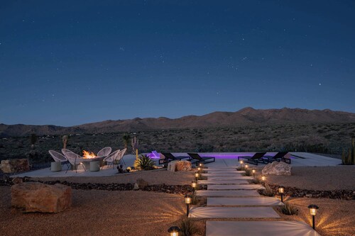 Sunstone • Retreat with Pool, Spa, Endless Views