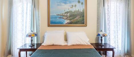 4 soverom, strykejern/-brett, wi-fi (inkludert) og sengetøy