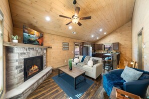 TV, fireplace, video games - Alpine Bliss: 3BR Log Cabin w/ Hot Tub, Arcade & Near Pigeon Forge (Pigeon Forge)
